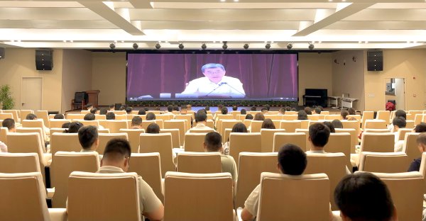 学校开展2026年党员基本培训秋季学期第一次集中大课